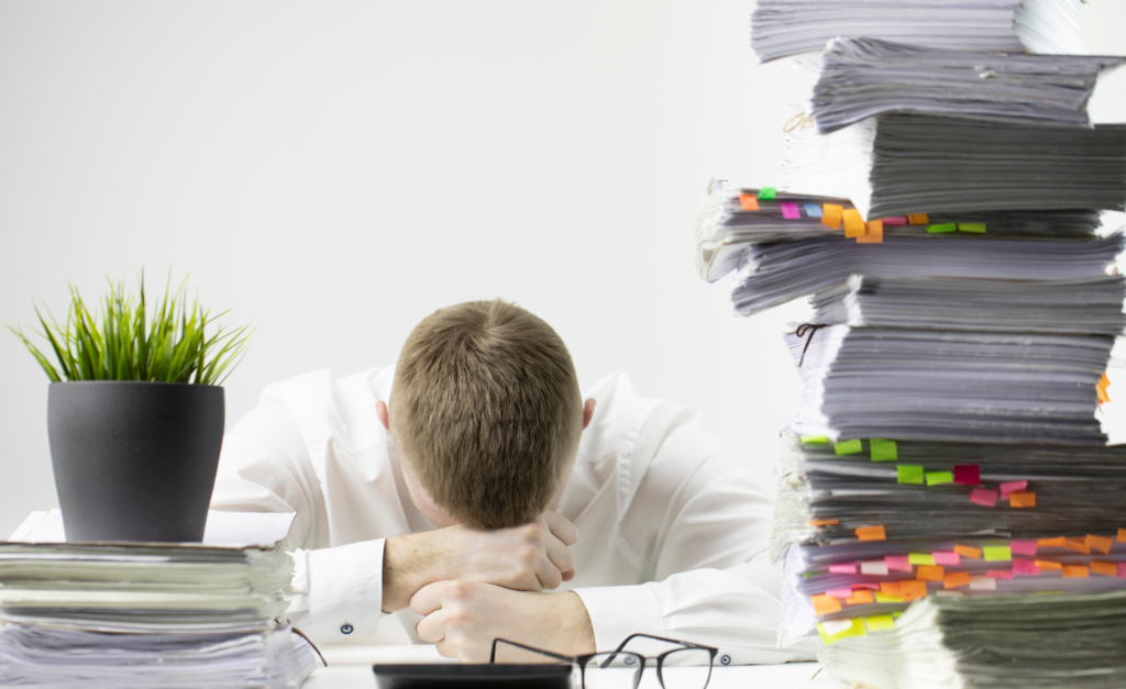 Why Lack of Real-Time Workforce Visibility Is Slowing Down Large-Scale Operations